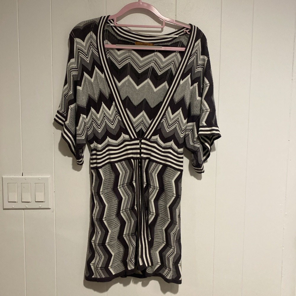 Belldini Women's M Lightweight Chevron Zigzag Knit Sweater Hooks